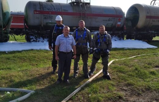 Учения по локализации и ликвидации аварий на железнодорожной цистерне