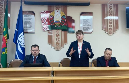 Собрание трудового коллектива с представителями Витебской областной организации Красного Креста