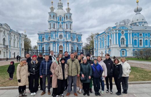 Коллектив РУП СГ-ТРАНС в рамках экскурсионного тура посетил сказочный город Санкт-Петербург
