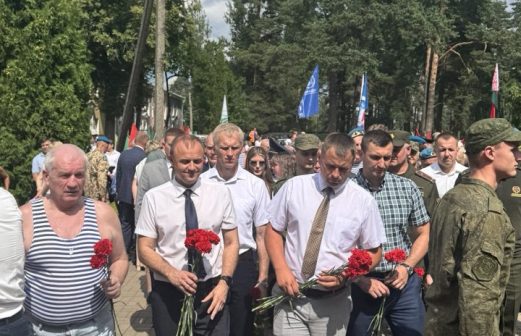 Митинг-память в День десантников и Сил специальных операций