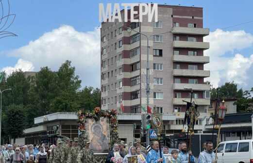 Крестный ход в честь иконы Божией Матери