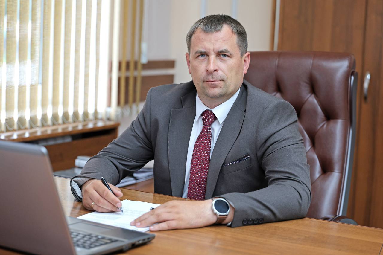 Поздравление директора